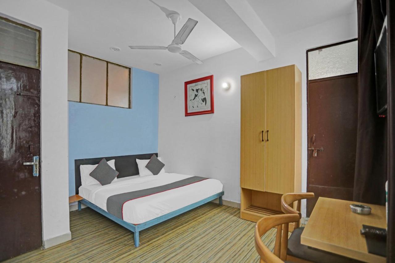 Hotel Collection O Jps Near Pvr Vikaspuri Delhi Exteriér fotografie