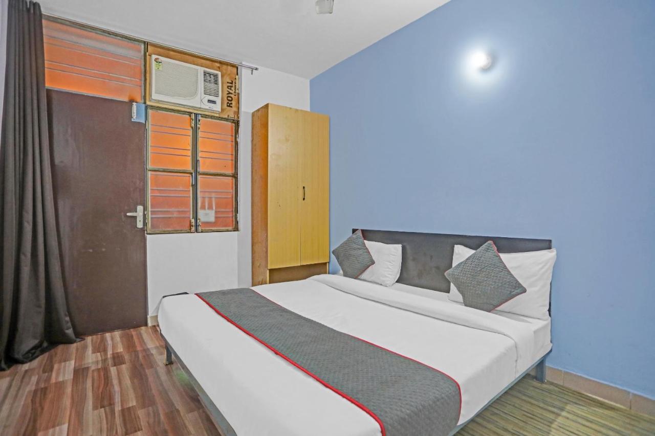 Hotel Collection O Jps Near Pvr Vikaspuri Delhi Exteriér fotografie