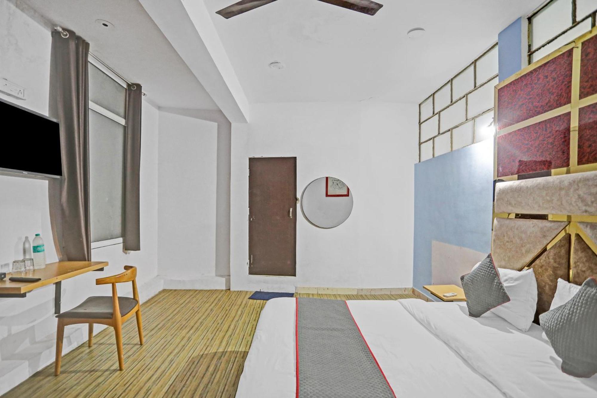 Hotel Collection O Jps Near Pvr Vikaspuri Delhi Exteriér fotografie