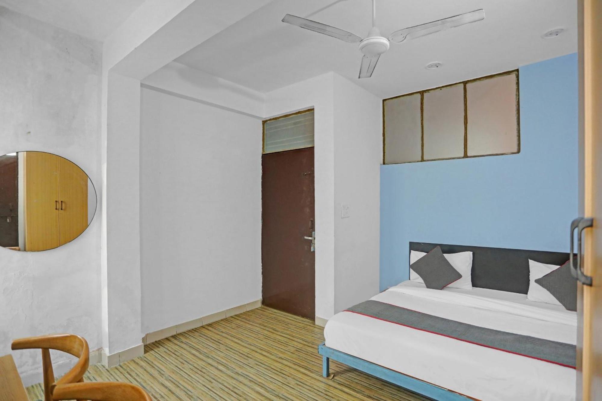 Hotel Collection O Jps Near Pvr Vikaspuri Delhi Exteriér fotografie
